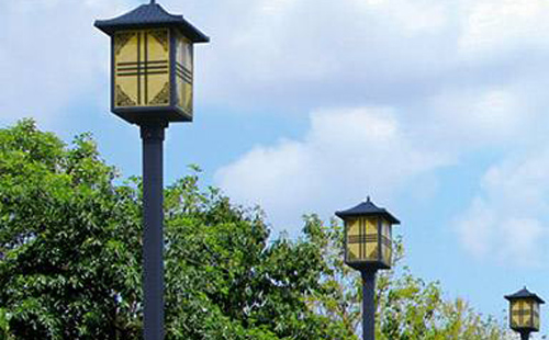 永安坝街道庭院灯安装间距与布灯设计全解析